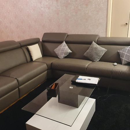 Dans Grand Appart De 113M2 Proche Paris Creil Kültér fotó