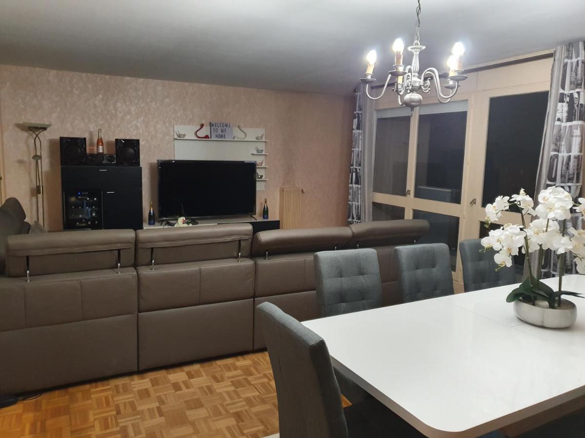 Dans Grand Appart De 113M2 Proche Paris Creil Kültér fotó