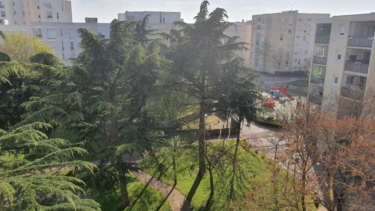 Dans Grand Appart De 113M2 Proche Paris Creil Kültér fotó